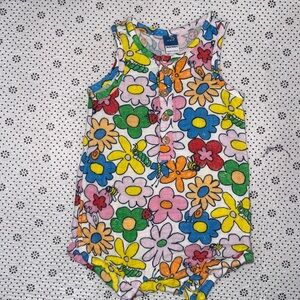 🛍 CUTE LITTLE GIRLS OUTFIT SIZE 3-6 MONTHS 🛍